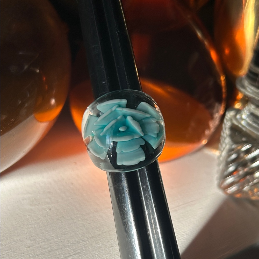 Vintage Art Glass Dome Ring Clear w Pastel Blue Flower - Picture 9 of 9
